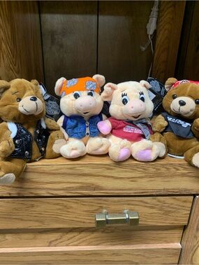 Harley-Davidson Pigs and Bears. Collectable 1997